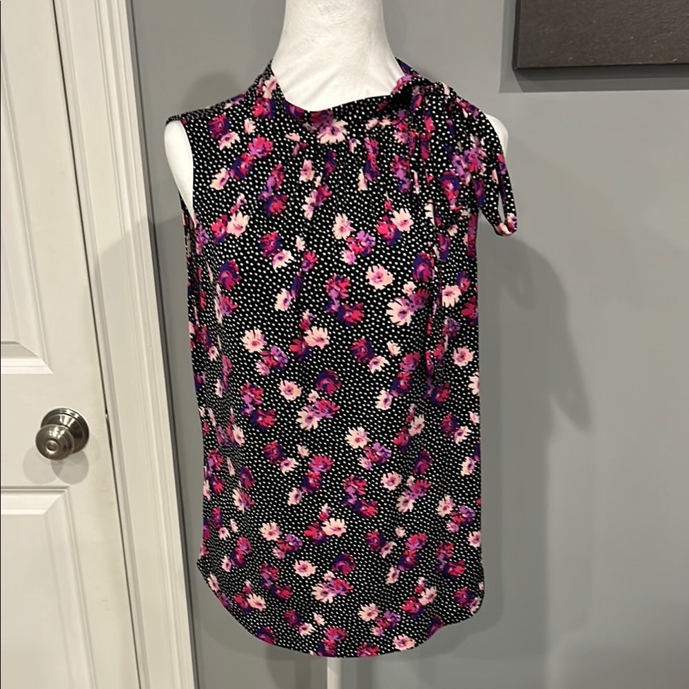 Liz Claiborne Pink Sleeveless Blouse with Tie Front and Relaxed Fit